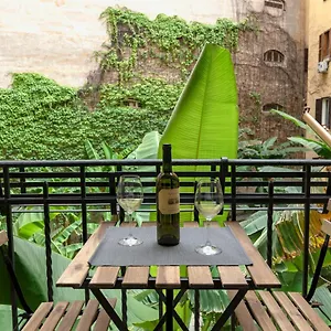Leo's Colosseum - Private Couette-café
